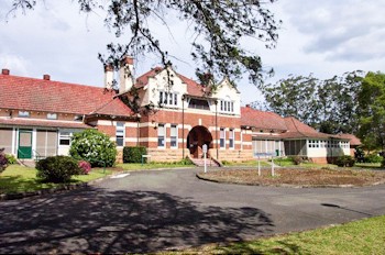 Photo of David Berry Hospital